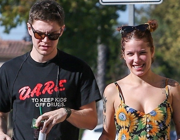 Halsey Shuts Down Pregnancy Speculation After Evan Peters Date
